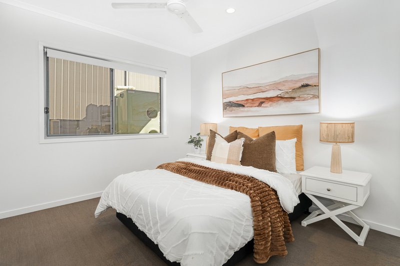 Photo - 18 Hillside Circuit, Chermside West QLD 4032 - Image 14