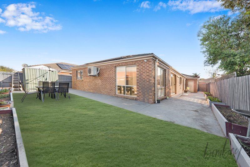 Photo - 18 Hilton Street, Craigieburn VIC 3064 - Image 17