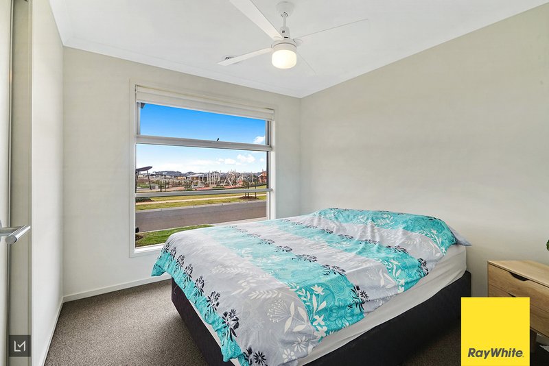 Photo - 18 Hodgson Avenue, Tarneit VIC 3029 - Image 15