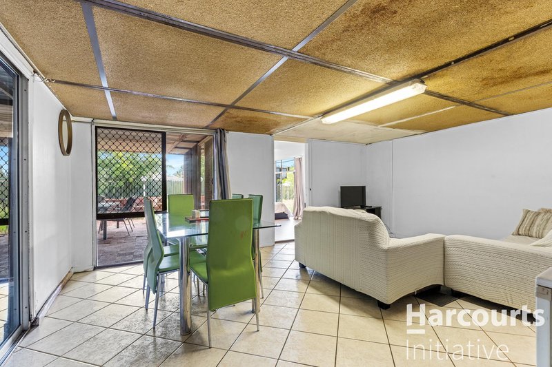 Photo - 18 Hollingsworth Avenue, Koondoola WA 6064 - Image 5
