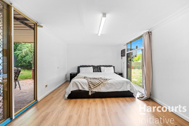 Photo - 18 Hollingsworth Avenue, Koondoola WA 6064 - Image 11
