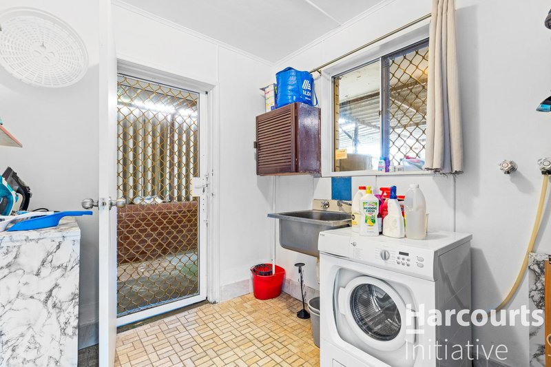 Photo - 18 Hollingsworth Avenue, Koondoola WA 6064 - Image 14