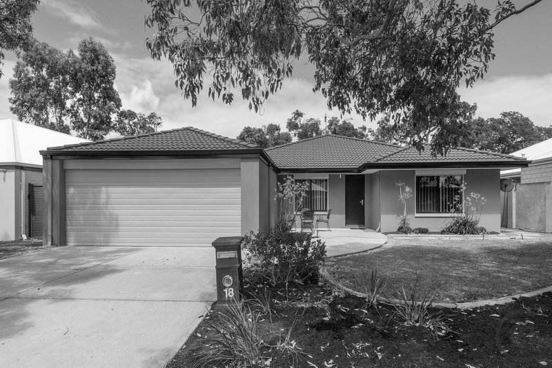 18 Honeydew Trail, Wannanup WA 6210