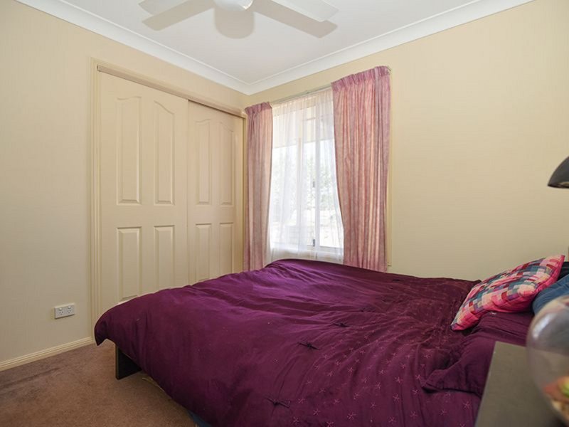 Photo - 18 Honeyeater Drive, Highfields QLD 4352 - Image 10