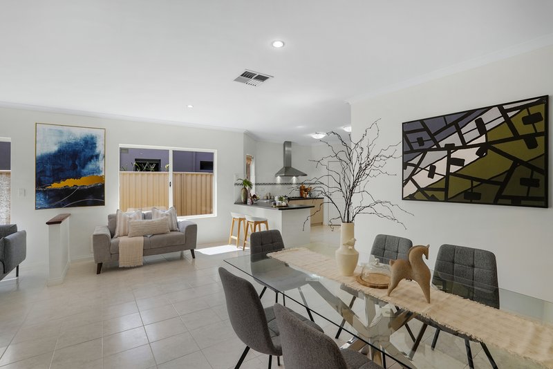 Photo - 18 Honeymyrtle Turn, Stirling WA 6021 - Image 14