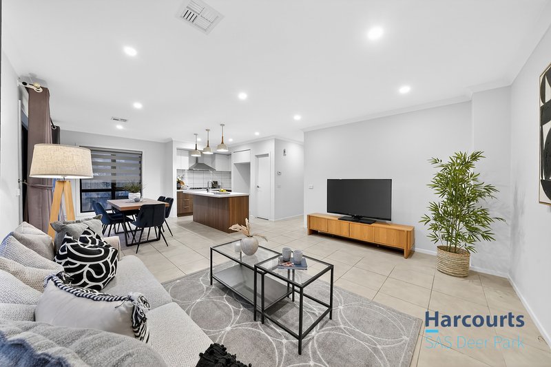 Photo - 18 Horatio Street, Point Cook VIC 3030 - Image 7
