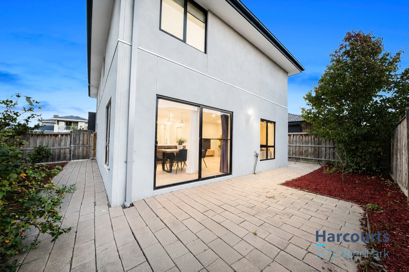 Photo - 18 Horatio Street, Point Cook VIC 3030 - Image 8