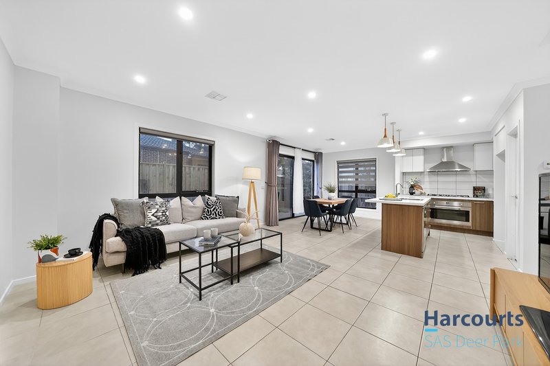 Photo - 18 Horatio Street, Point Cook VIC 3030 - Image 13