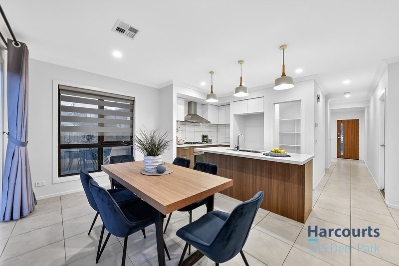 Photo - 18 Horatio Street, Point Cook VIC 3030 - Image 14