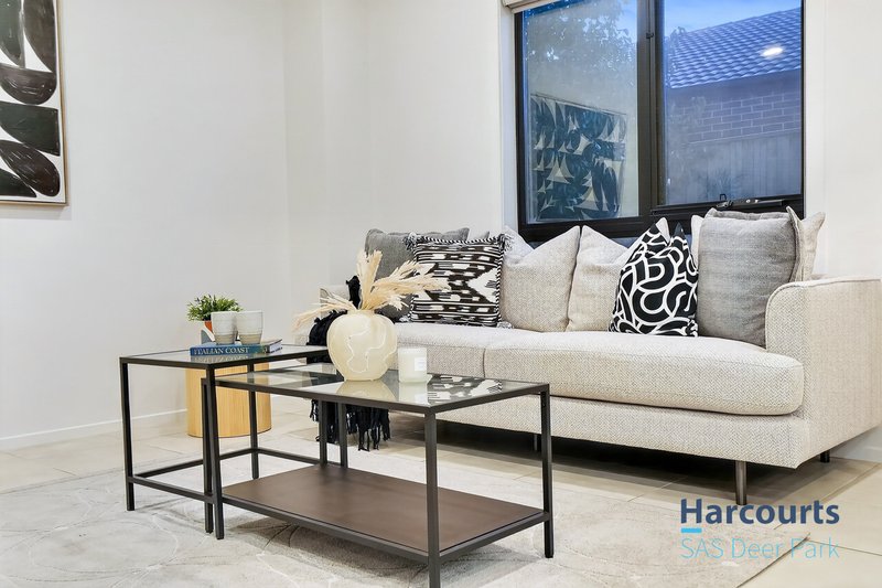 Photo - 18 Horatio Street, Point Cook VIC 3030 - Image 15