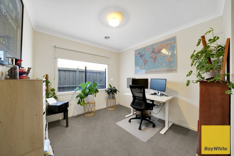 Photo - 18 Horsetail Avenue, Truganina VIC 3029 - Image 7