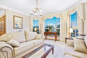 Photo - 18 Hosie Street, Altona Meadows VIC 3028 - Image 3