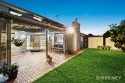 Photo - 18 Hosie Street, Altona Meadows VIC 3028 - Image 14