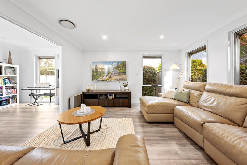 Photo - 18 Hosking Avenue, West Hoxton NSW 2171 - Image 2