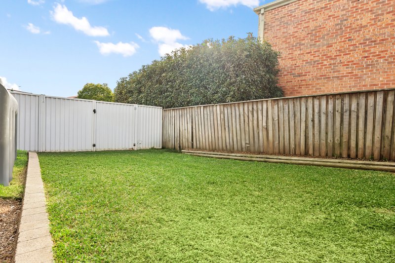 Photo - 18 Hosking Avenue, West Hoxton NSW 2171 - Image 15
