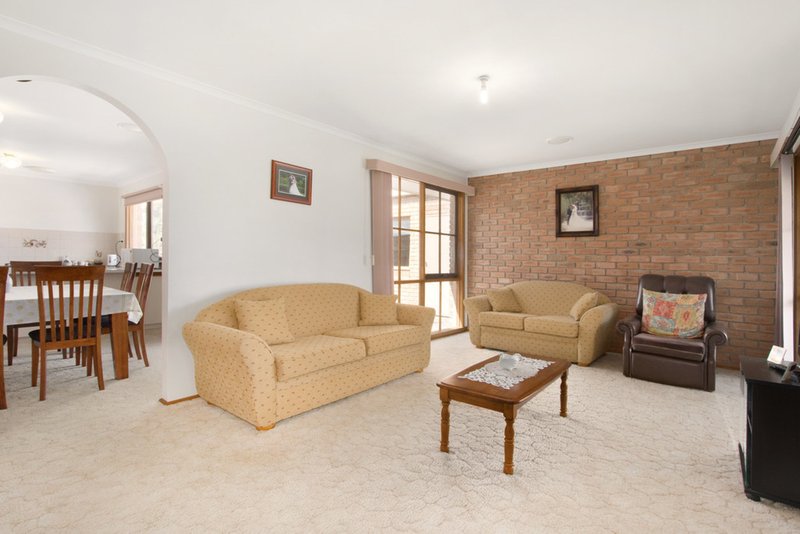 Photo - 18 Howey Road, Pakenham VIC 3810 - Image 2