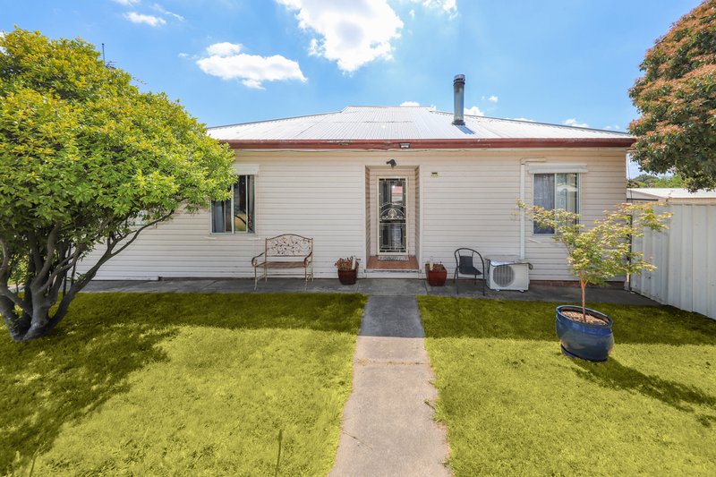 18 Howick Street, Tumut NSW 2720