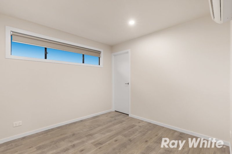 Photo - 1/8 Hume Street, Sunbury VIC 3429 - Image 5