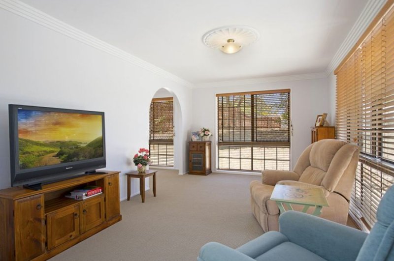 Photo - 18 Huntington Drive, Kallangur QLD 4503 - Image 5