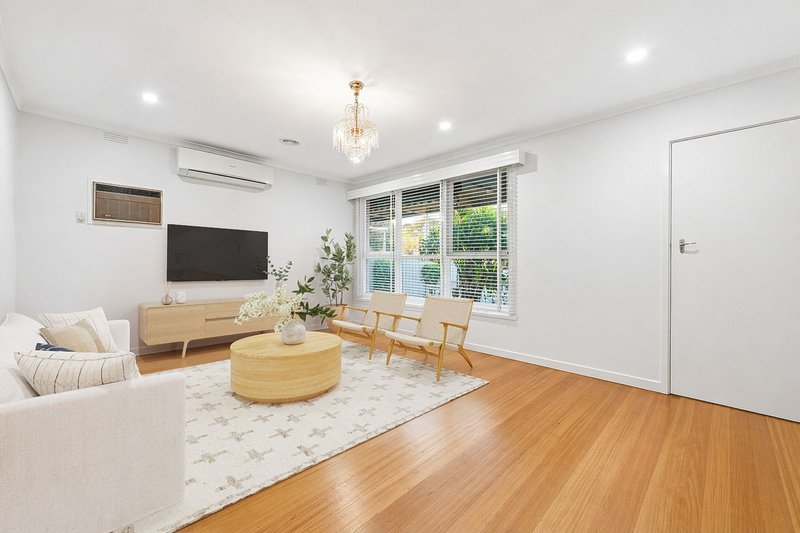 Photo - 18 Huntsman Drive, Noble Park VIC 3174 - Image 5