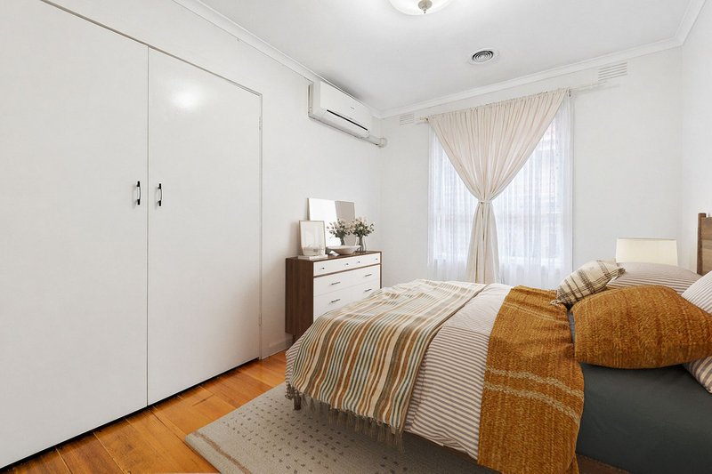 Photo - 18 Huntsman Drive, Noble Park VIC 3174 - Image 7