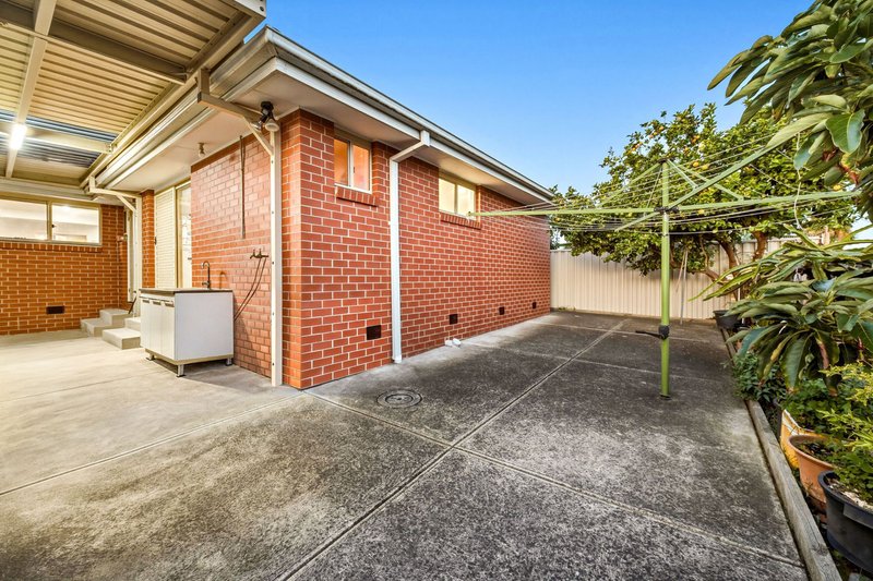 Photo - 18 Huntsman Drive, Noble Park VIC 3174 - Image 14