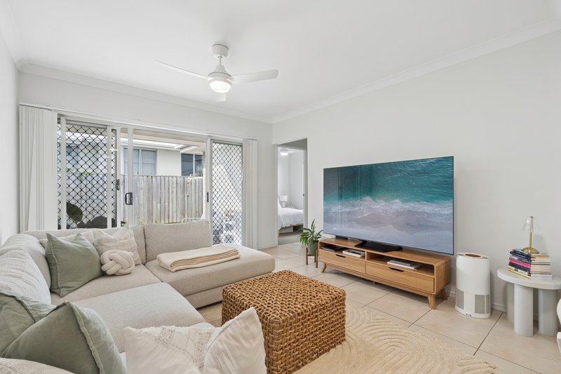 Photo - 18 Hurley Street, Pimpama QLD 4209 - Image 6
