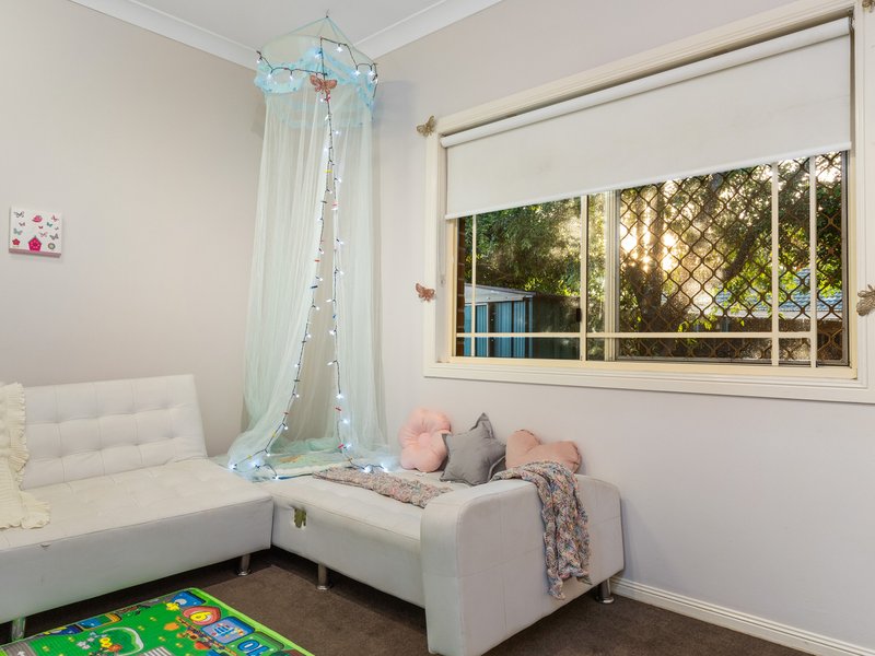 Photo - 18 Ibis Circuit, Forest Lake QLD 4078 - Image 19