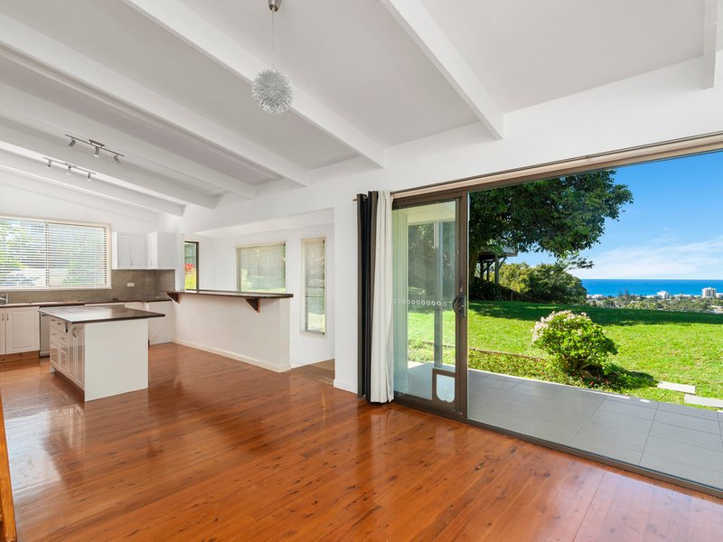 Photo - 18 Illawarra Court, Tugun QLD 4224 - Image 3