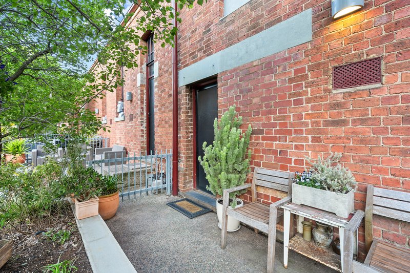 Photo - 18 Industry Lane, Coburg VIC 3058 - Image 2