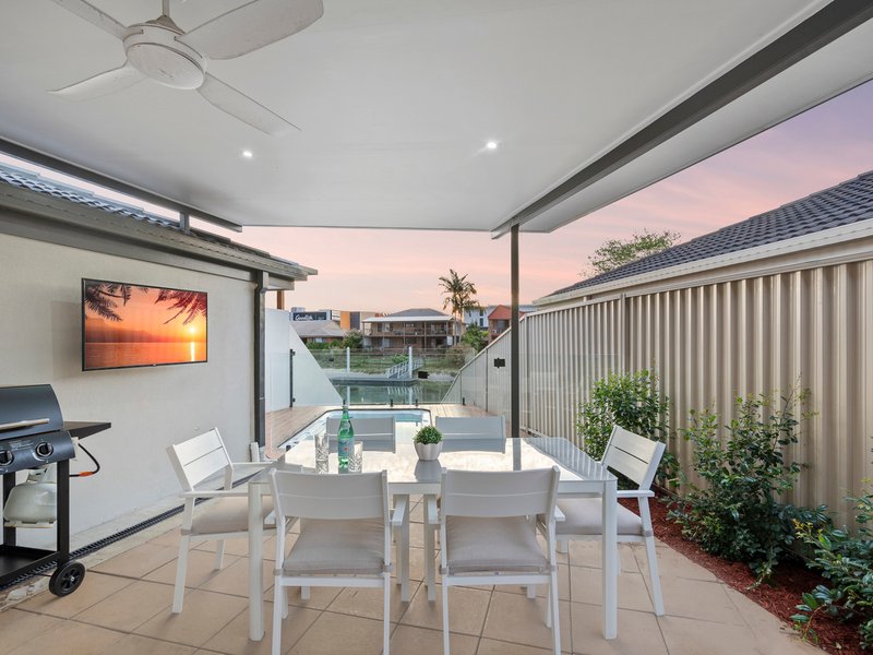 Photo - 1/8 Inga Avenue, Surfers Paradise QLD 4217 - Image 4