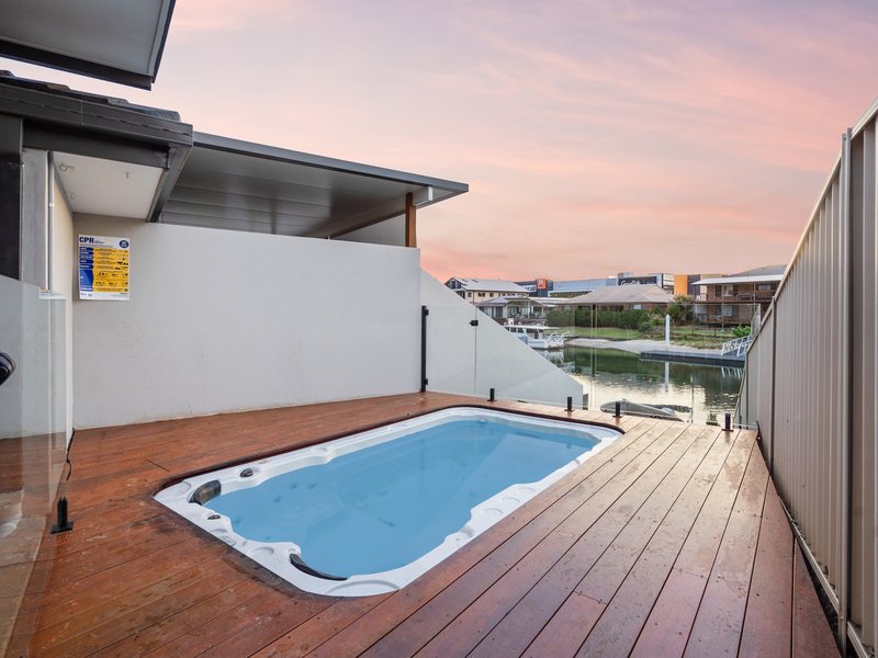 Photo - 1/8 Inga Avenue, Surfers Paradise QLD 4217 - Image 12