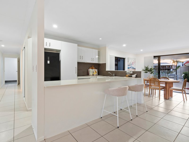 Photo - 1/8 Inga Avenue, Surfers Paradise QLD 4217 - Image 16