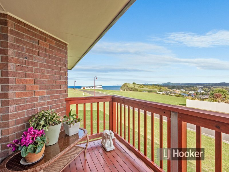 Photo - 18 Inglisdale Drive, Wynyard TAS 7325 - Image 4