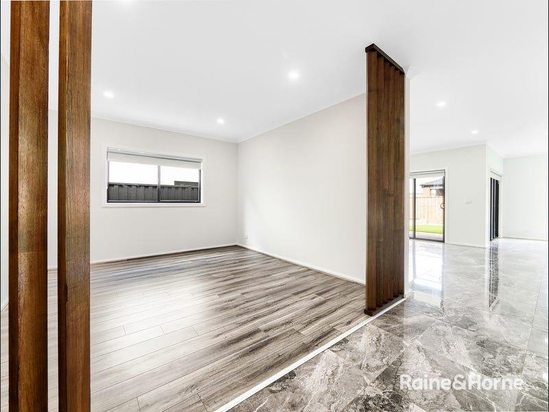 Photo - 18 Inverloch Avenue, Clyde VIC 3978 - Image 6