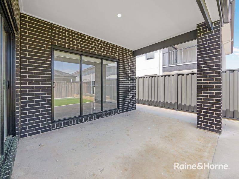 Photo - 18 Inverloch Avenue, Clyde VIC 3978 - Image 15