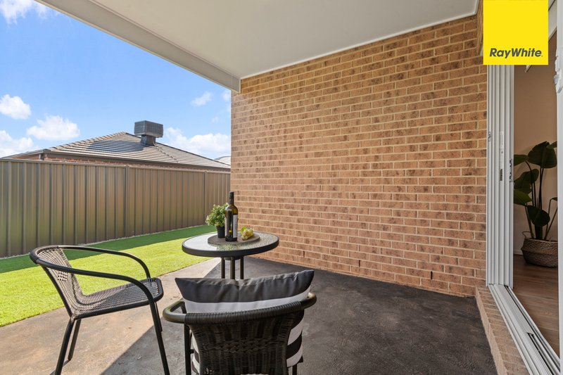 Photo - 18 Irvine Avenue, Strathtulloh VIC 3338 - Image 18