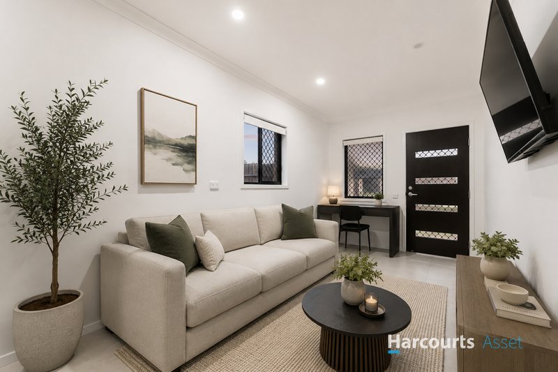 Photo - 18 Isaac Place, South Maclean QLD 4280 - Image 2