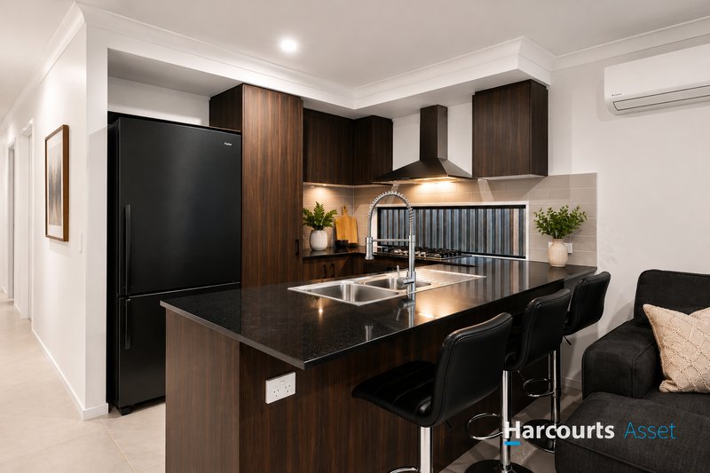 Photo - 18 Isaac Place, South Maclean QLD 4280 - Image 8