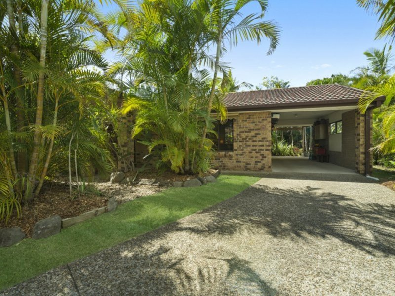 Photo - 18 Issell Place, Highland Park QLD 4211 - Image 3