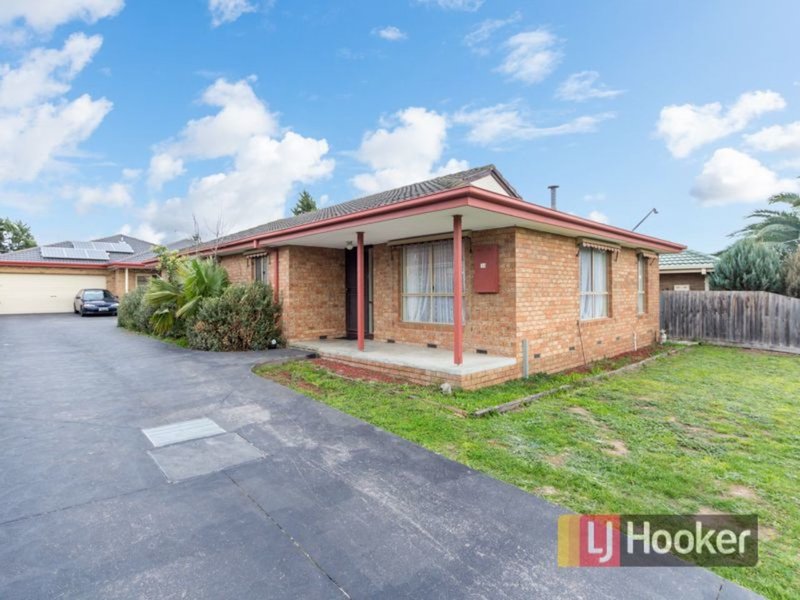 Photo - 18 Ivan Crescent, Hampton Park VIC 3976 - Image 10