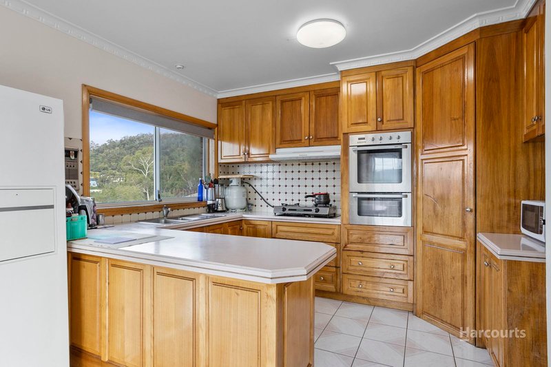 Photo - 18 Jabez Crescent, Lenah Valley TAS 7008 - Image 10