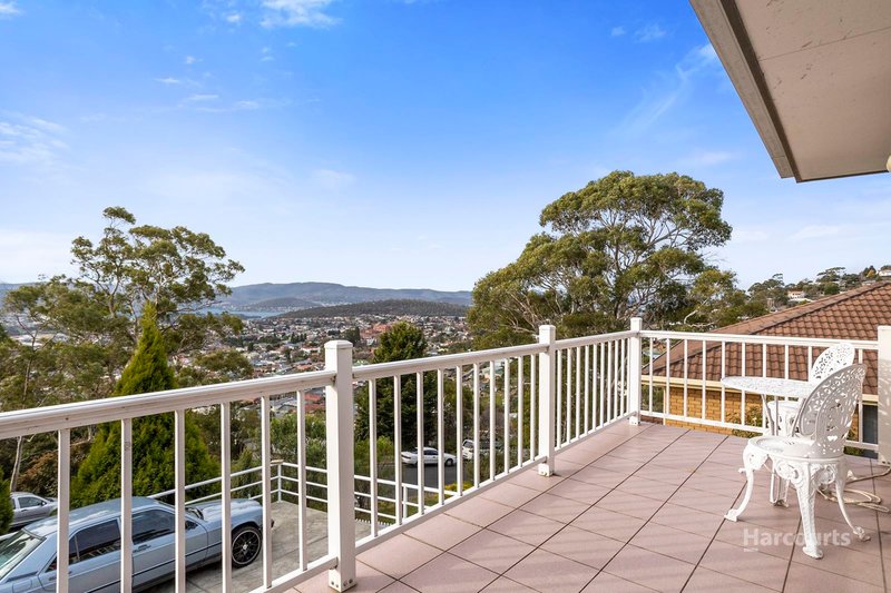 Photo - 18 Jabez Crescent, Lenah Valley TAS 7008 - Image 11