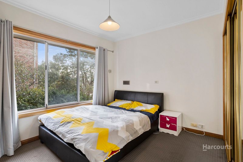 Photo - 18 Jabez Crescent, Lenah Valley TAS 7008 - Image 12