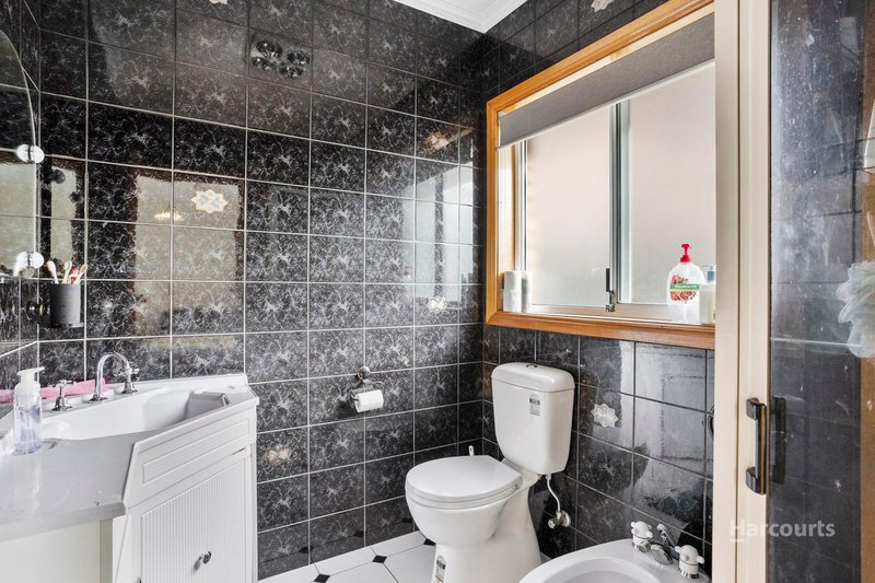 Photo - 18 Jabez Crescent, Lenah Valley TAS 7008 - Image 13