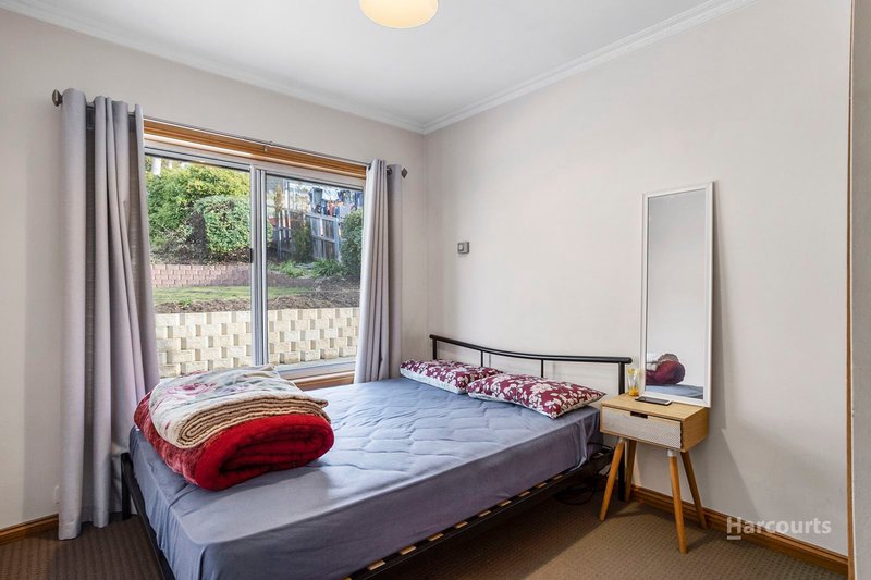 Photo - 18 Jabez Crescent, Lenah Valley TAS 7008 - Image 15
