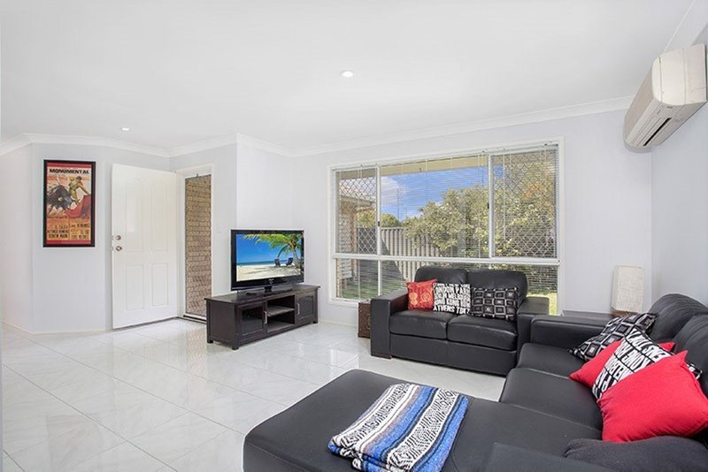 Photo - 18 Jabiru Place, Zillmere QLD 4034 - Image 2