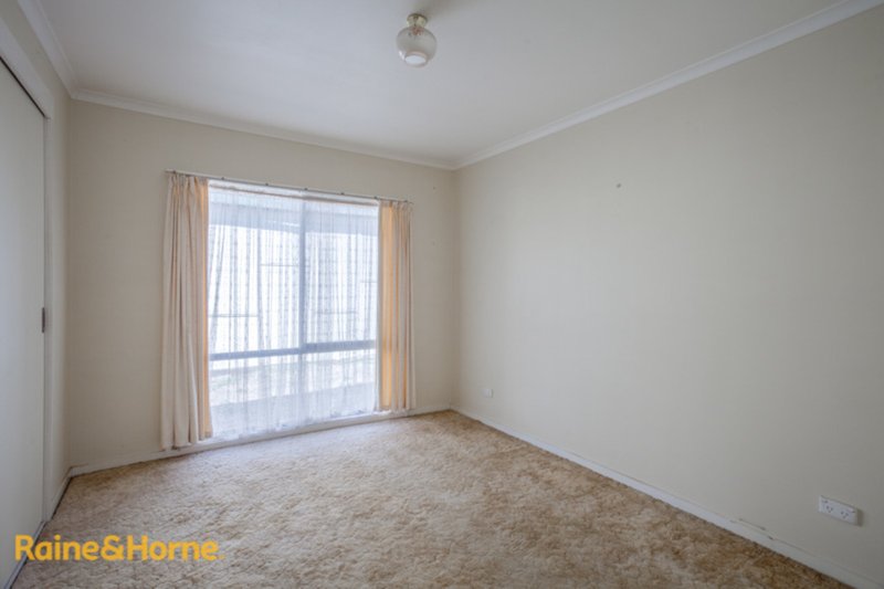 Photo - 18 Jackson Street, Sunbury VIC 3429 - Image 8