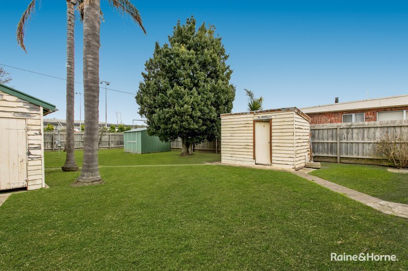 Photo - 18 Jasper Street, Noble Park VIC 3174 - Image 3