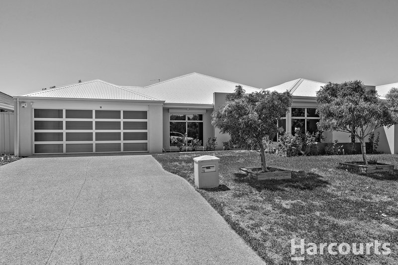 18 Jasper Way, Lakelands WA 6180